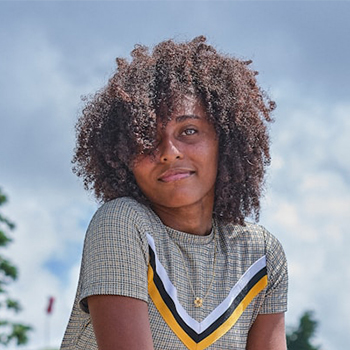 Lyana membre équipe marketing